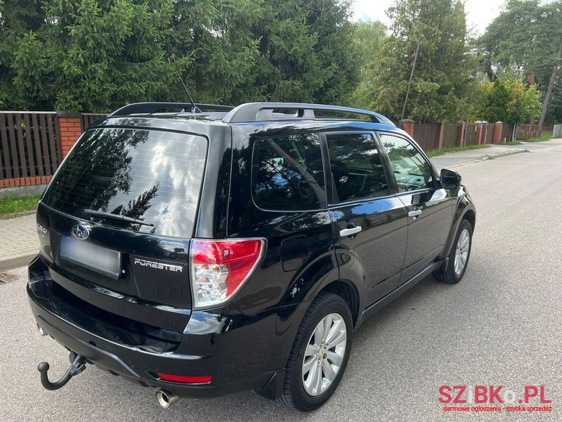 2011' Subaru Forester 2.0X Edition photo #6