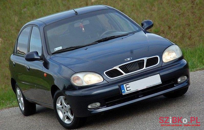 2004' Daewoo Lanos photo #1