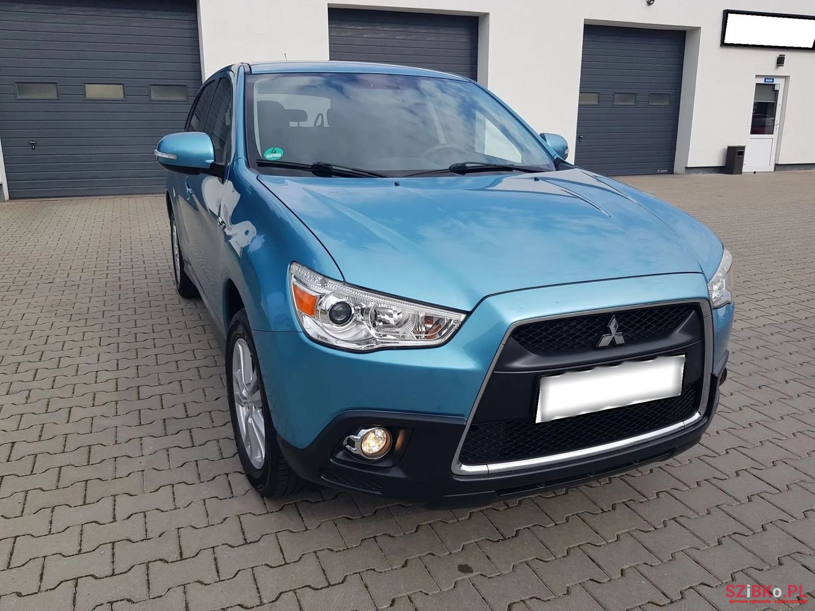 2012' Mitsubishi ASX photo #1