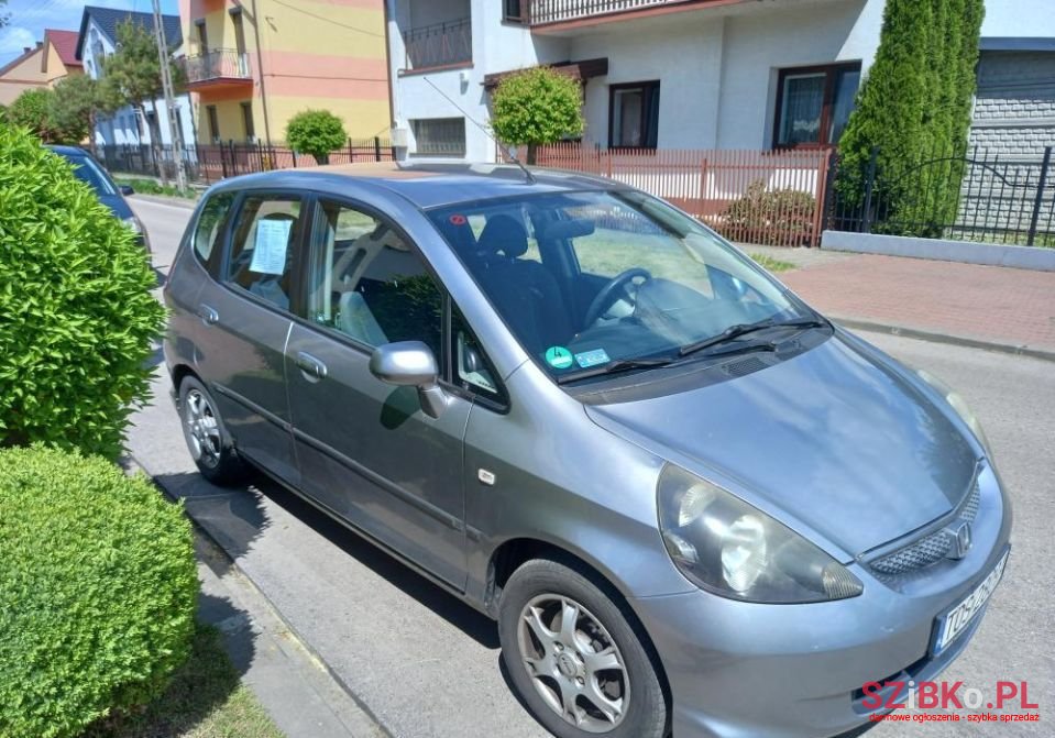 2007' Honda Jazz photo #2