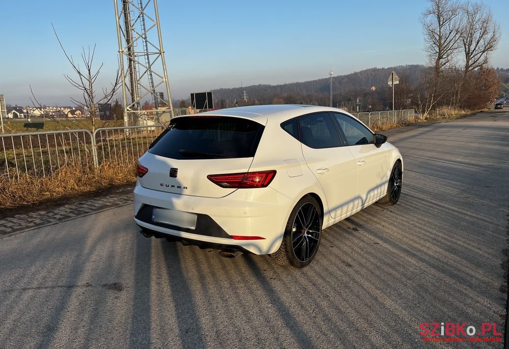 2019' SEAT Leon photo #4