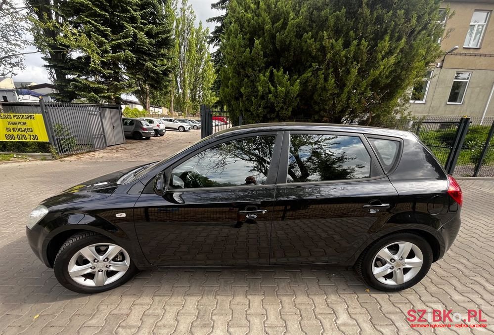 2007' Kia Ceed photo #2