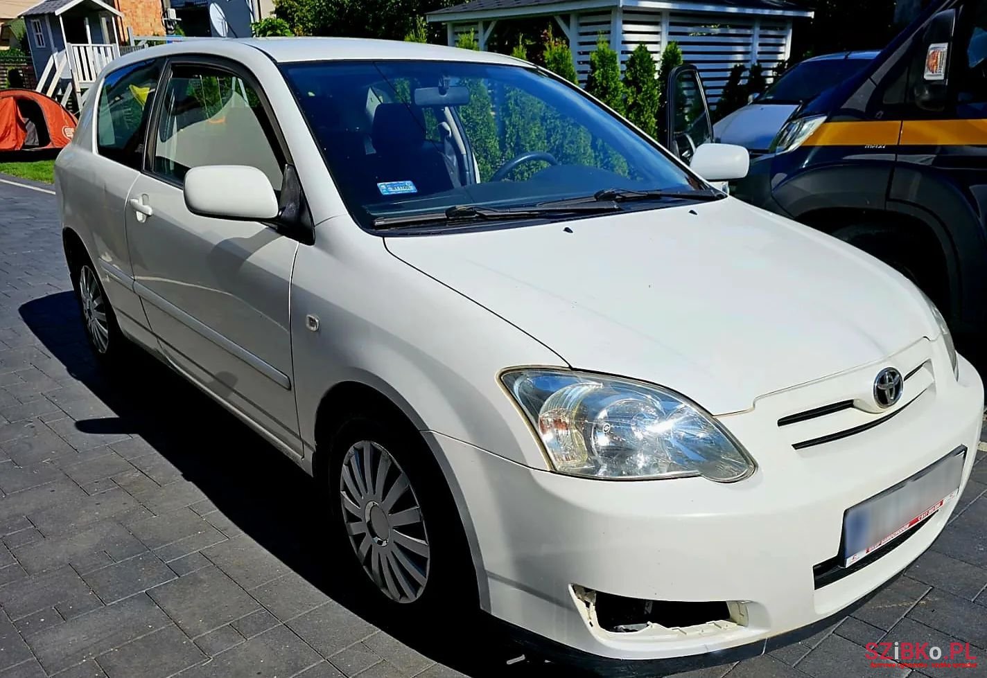 2004' Toyota Corolla photo #3