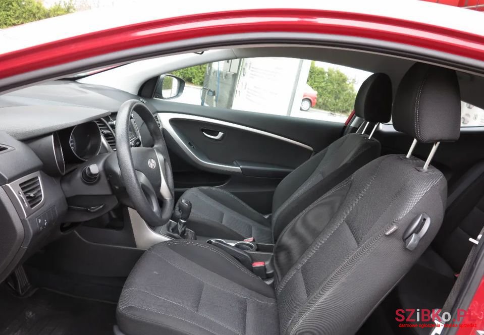 2013' Hyundai i30 photo #6