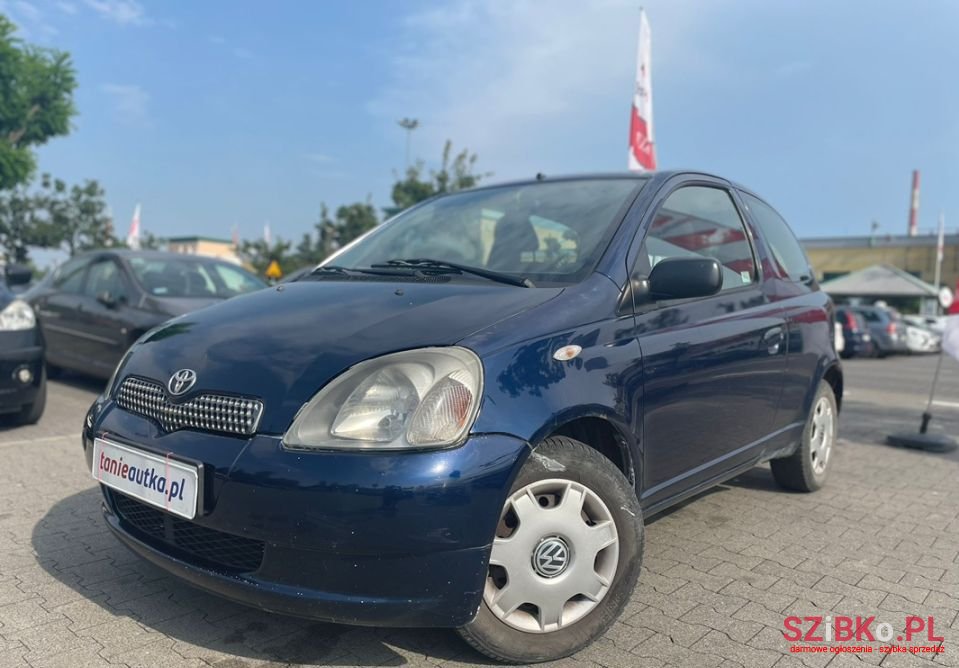 2001' Toyota Yaris photo #1