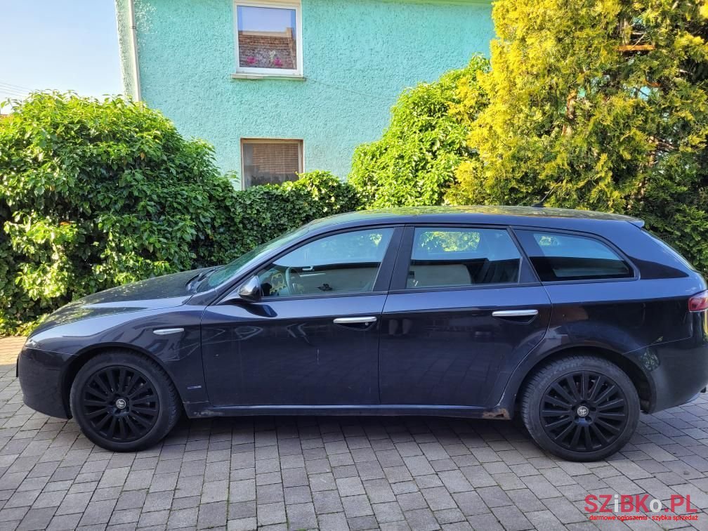 2007' Alfa Romeo 159 photo #5