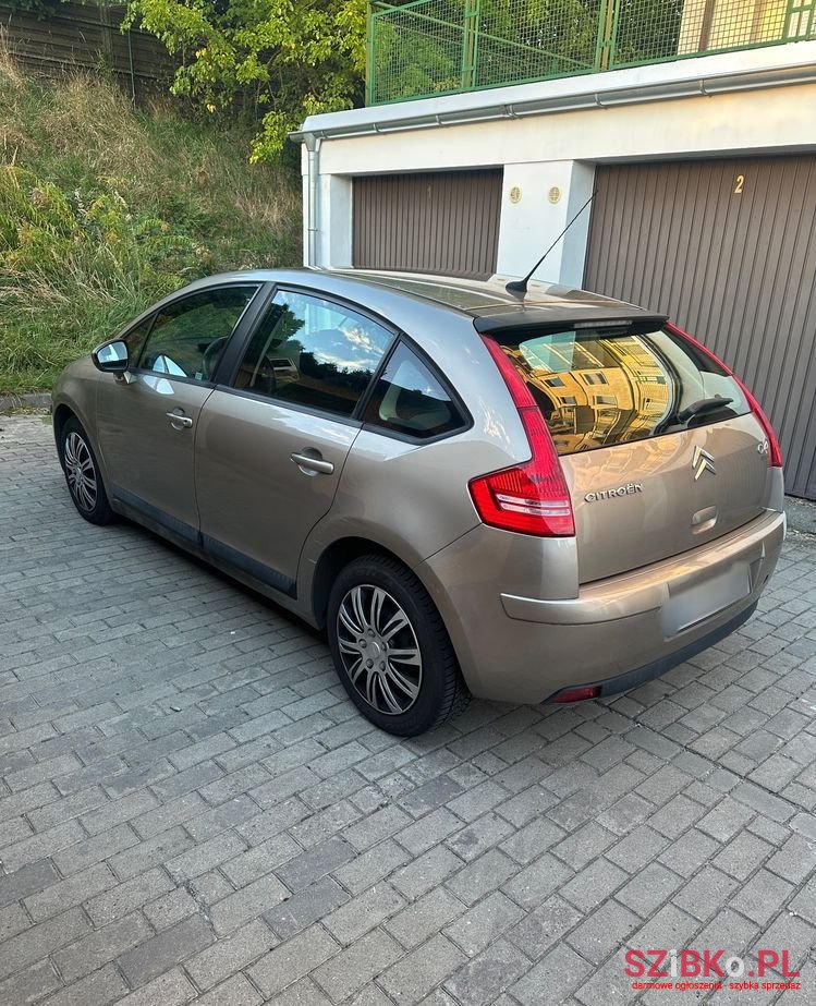 2009' Citroen C4 1.6 Vti Equilibre photo #4