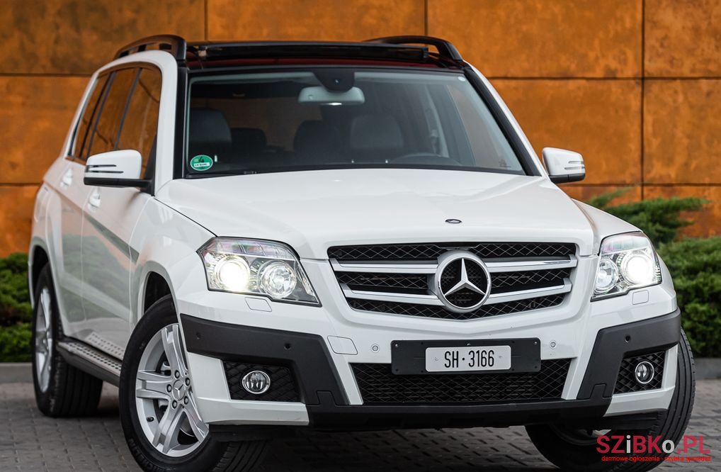 2009' Mercedes-Benz Glk photo #1