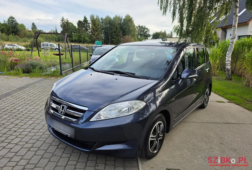 2006' Honda FR-V 1.7 photo #1