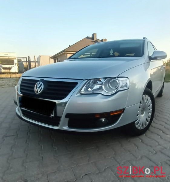 2007' Volkswagen Passat photo #2