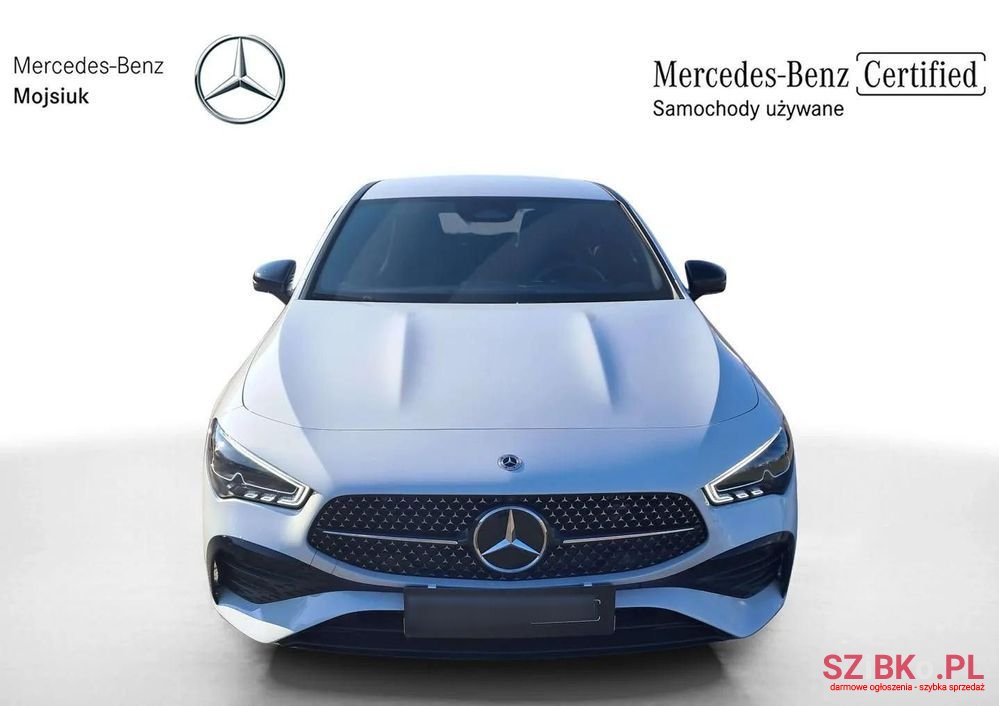 2023' Mercedes-Benz CLA 200 Amg photo #2