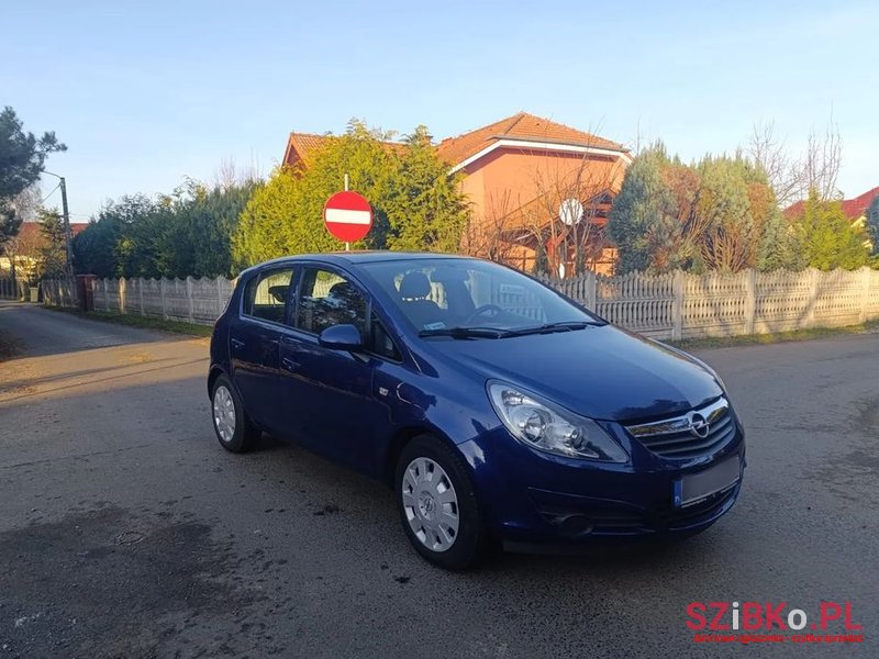 2009' Opel Corsa 1.2 16V Cosmo photo #6