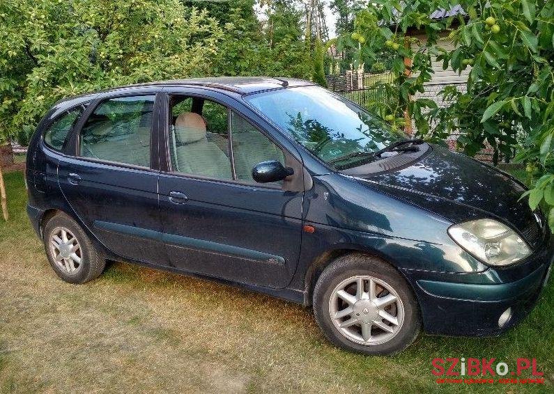 2002' Renault Scenic photo #2