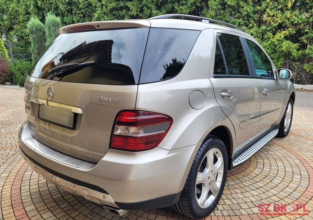 2008' Mercedes-Benz Ml 420 Cdi 4-Matic photo #5