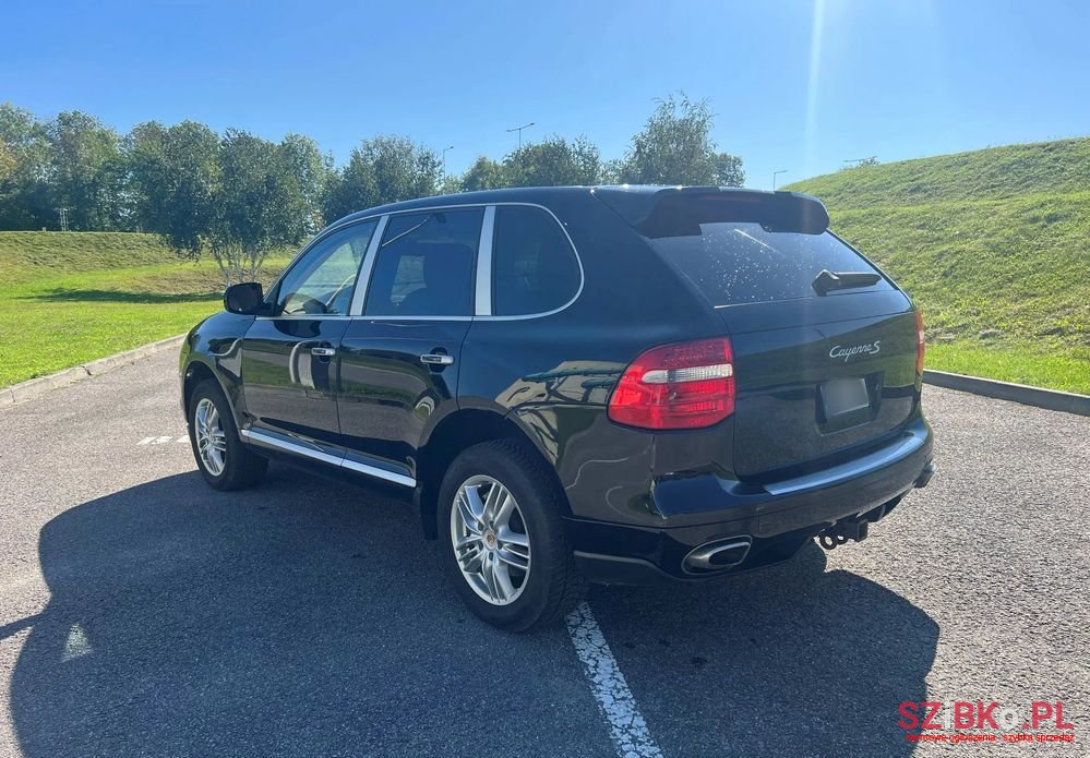 2009' Porsche Cayenne photo #4