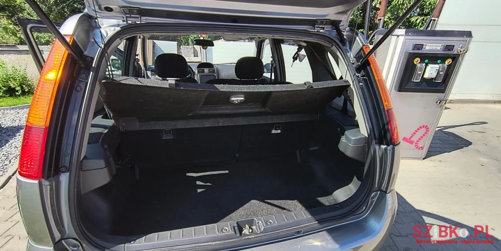 2004' Suzuki Ignis 1.5 Gs photo #6