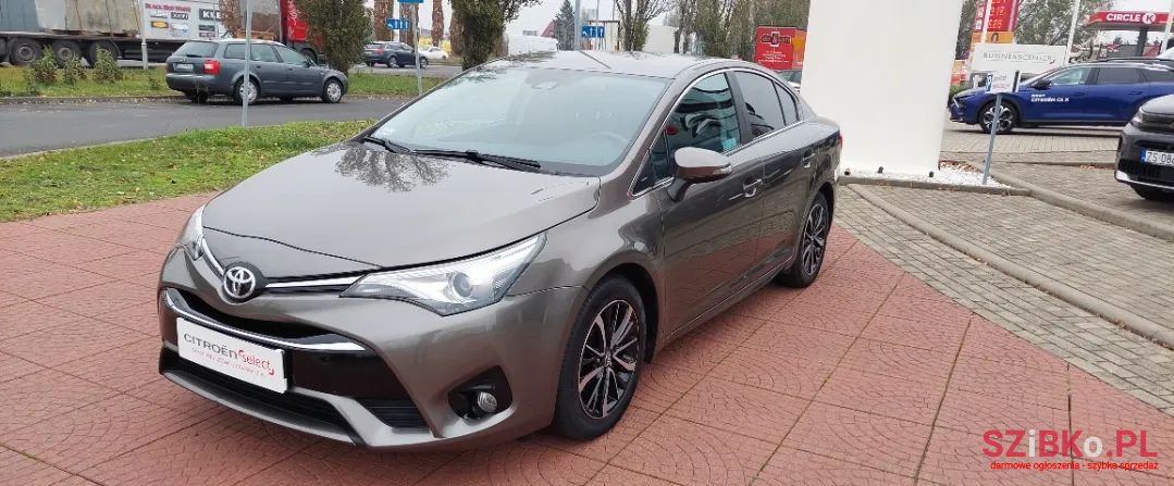 2018' Toyota Avensis photo #1