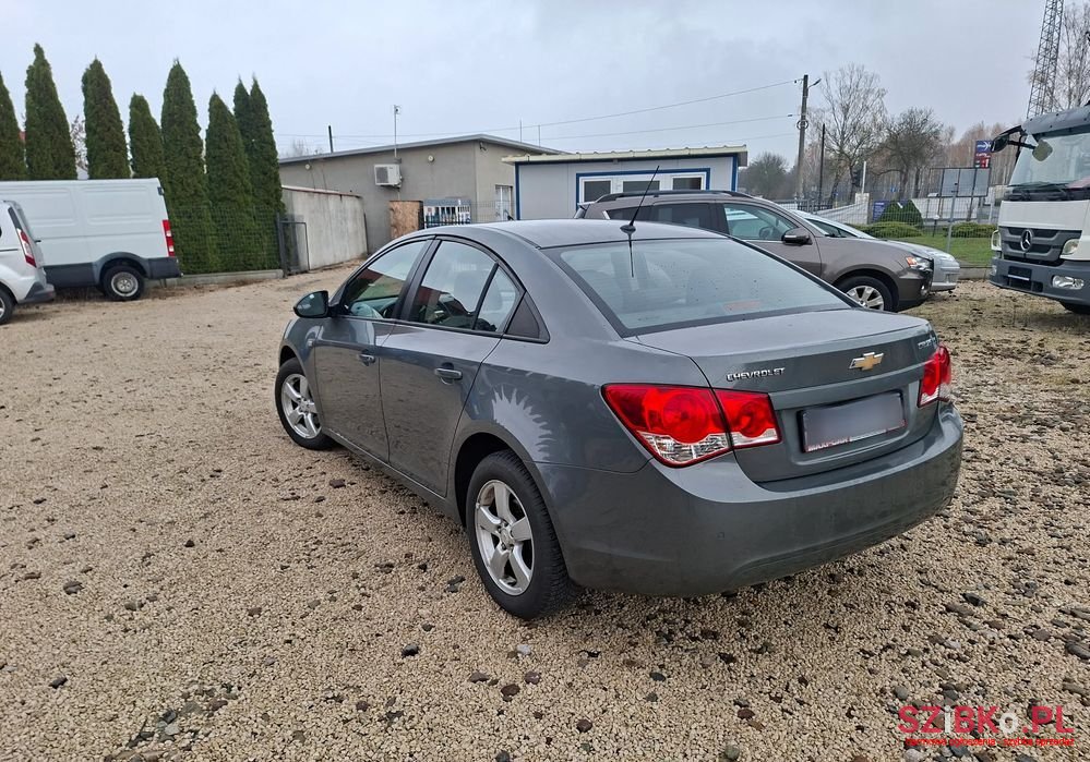 2011' Chevrolet Cruze 1.6 Ls photo #6