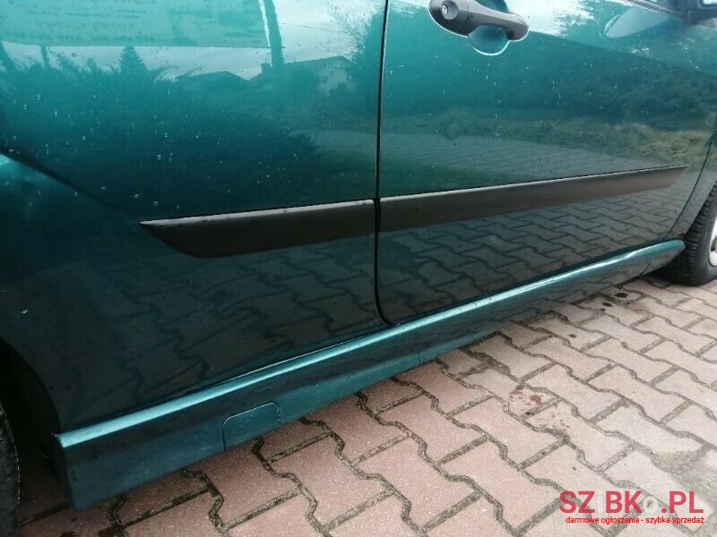 1999' Ford Focus photo #6