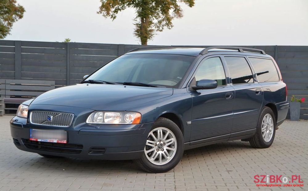 2005' Volvo V70 photo #1