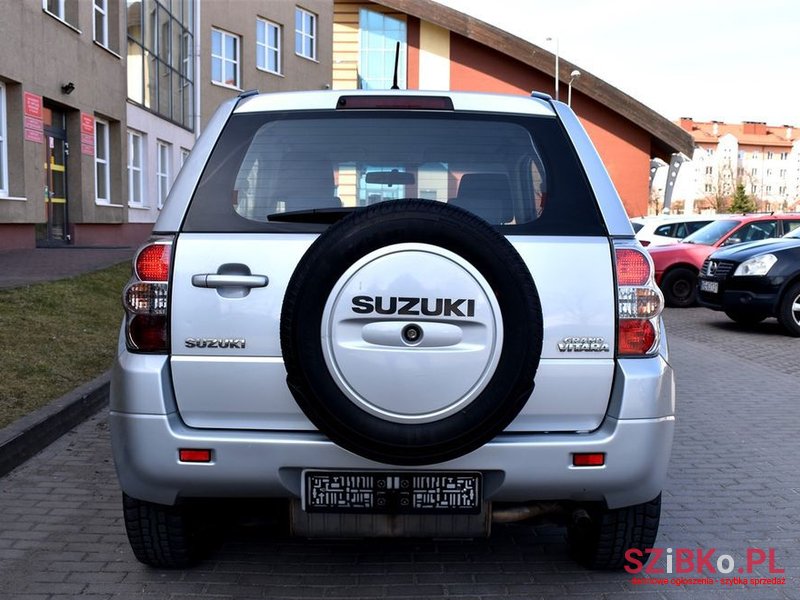 2009' Suzuki Grand Vitara photo #4