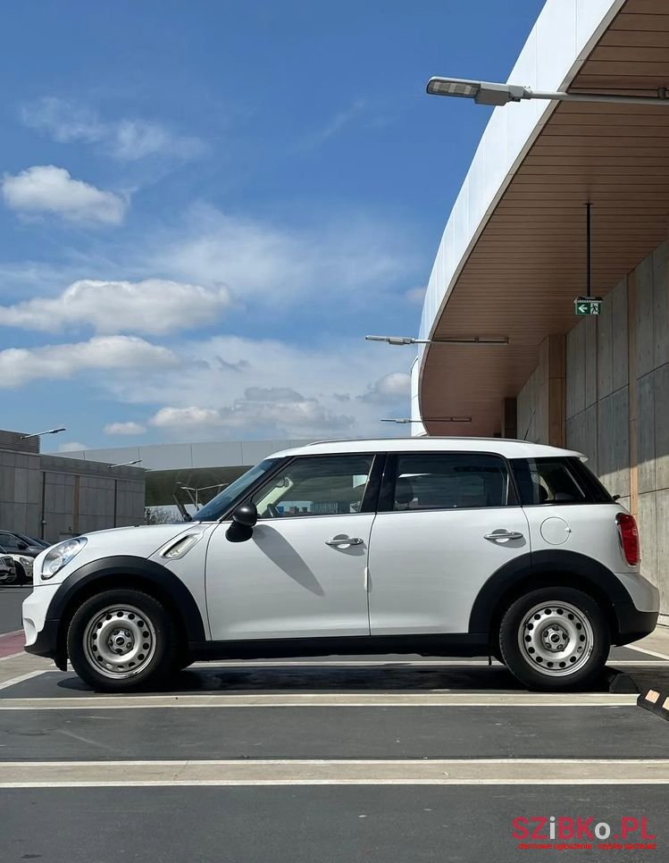 2014' MINI Countryman One photo #6