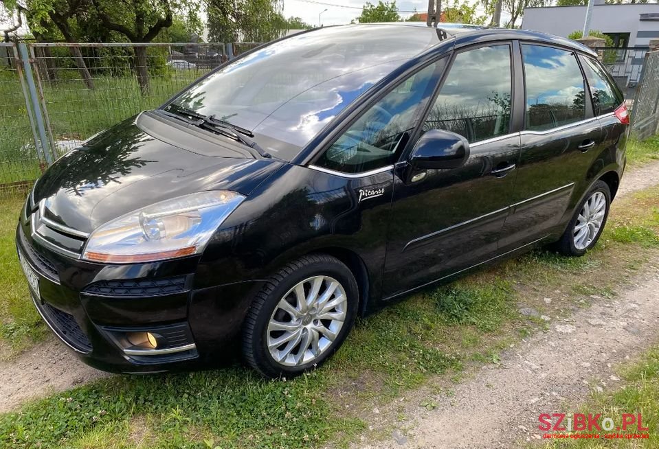 2007' Citroen C4 Picasso photo #3