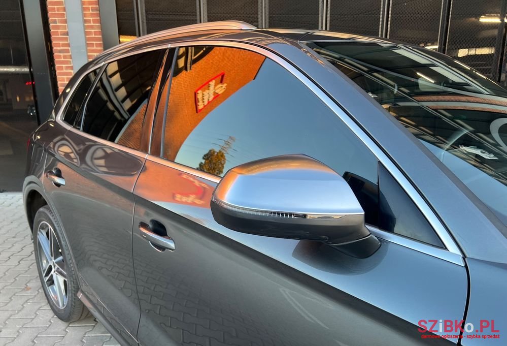 2020' Audi SQ5 photo #5