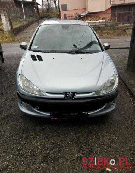 2001' Peugeot 206 photo #1