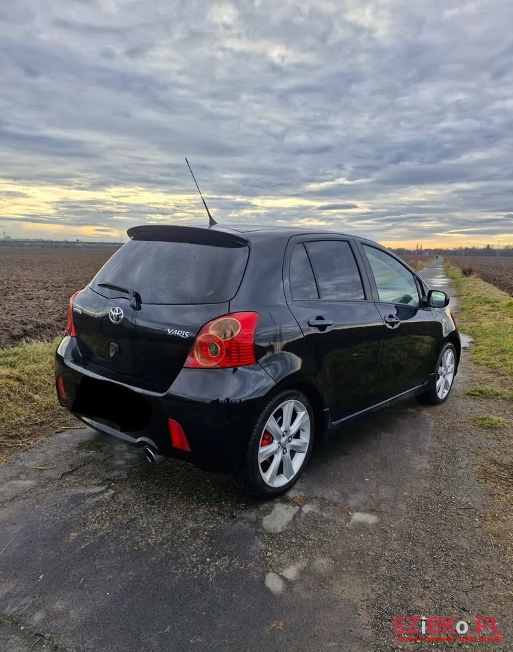 2007' Toyota Yaris 1.8 Vvt-I Tsport photo #3