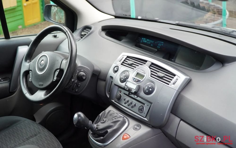 2006' Renault Megane photo #5