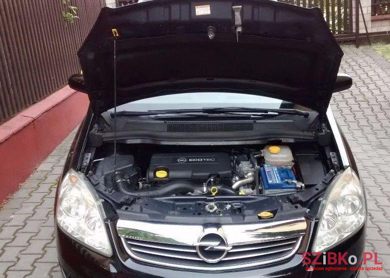 2008' Opel Zafira photo #2
