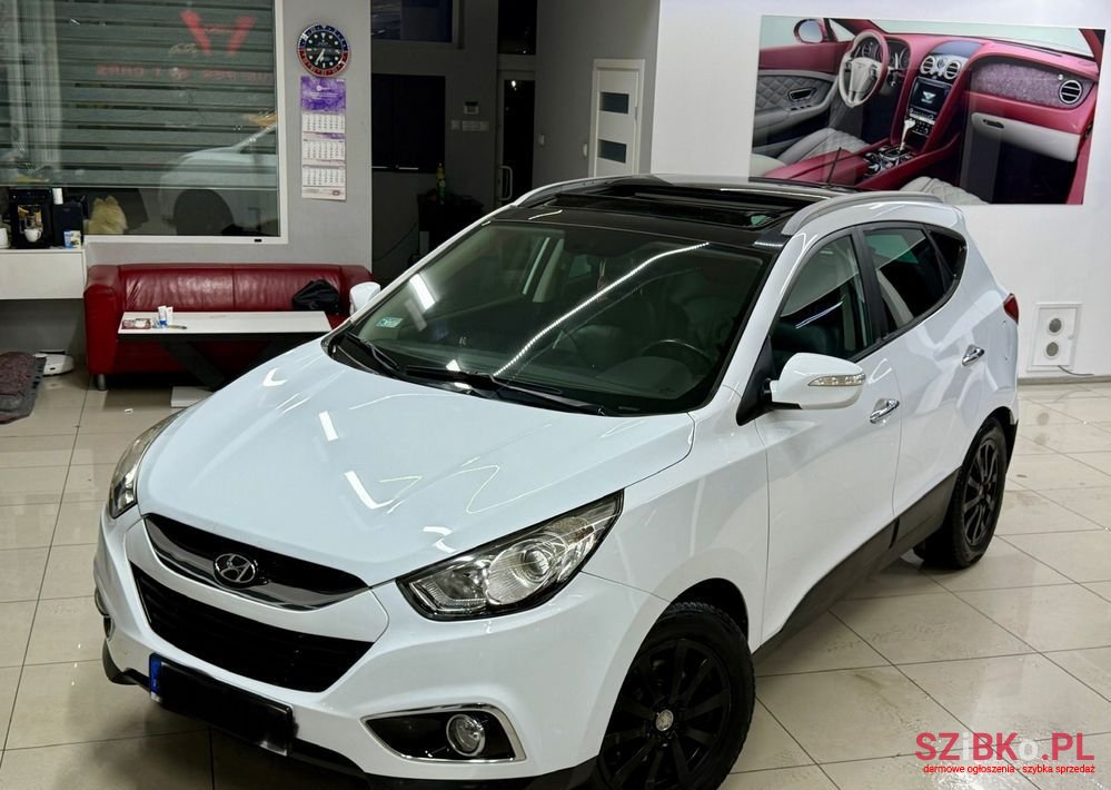 2011' Hyundai ix35 photo #1