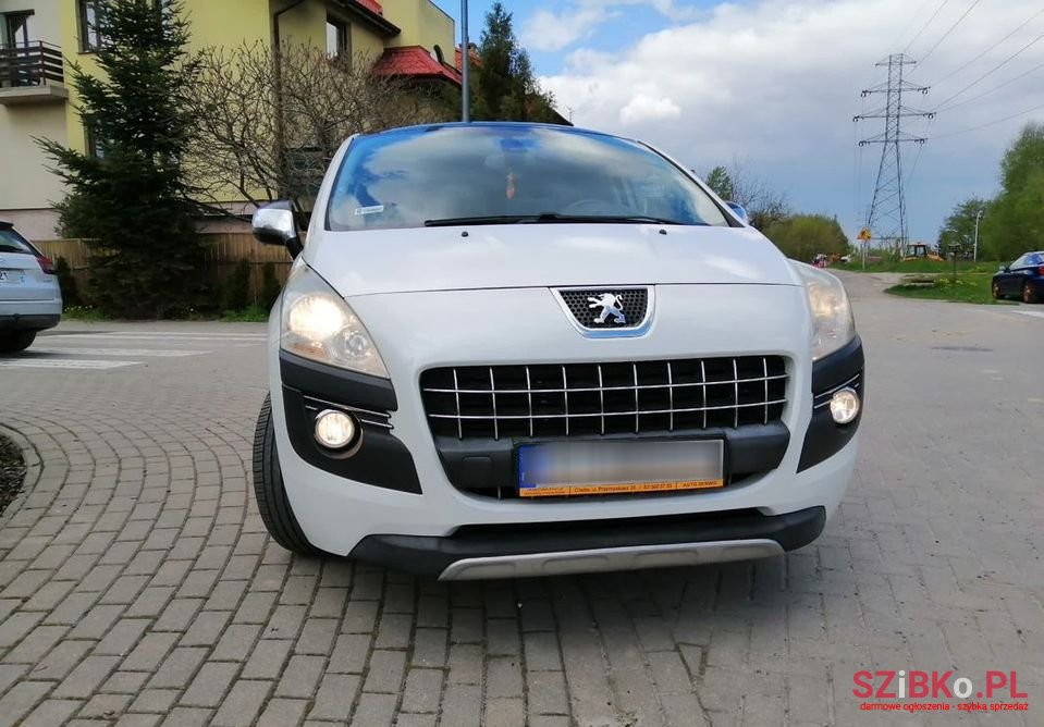2011' Peugeot 3008 photo #3