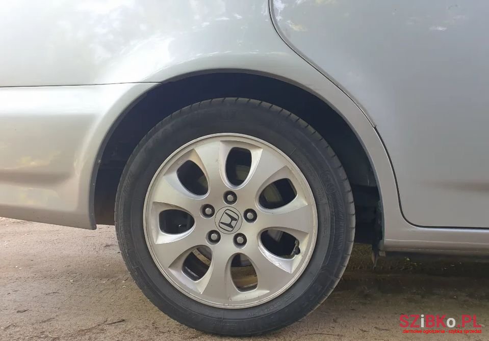 2001' Honda Stream photo #4