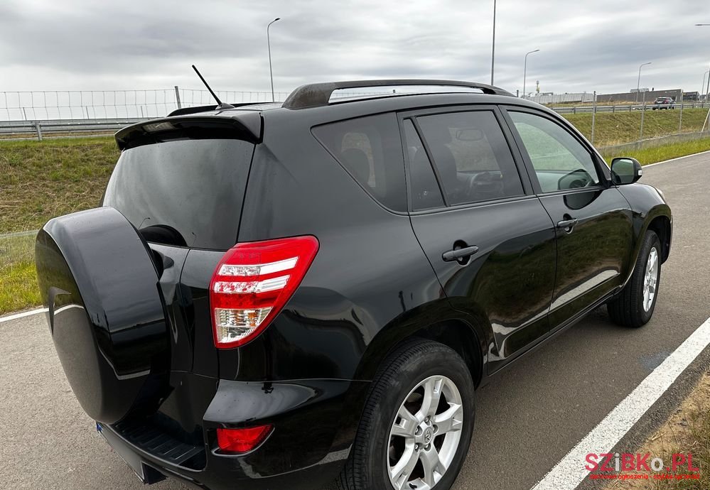 2009' Toyota RAV4 photo #2