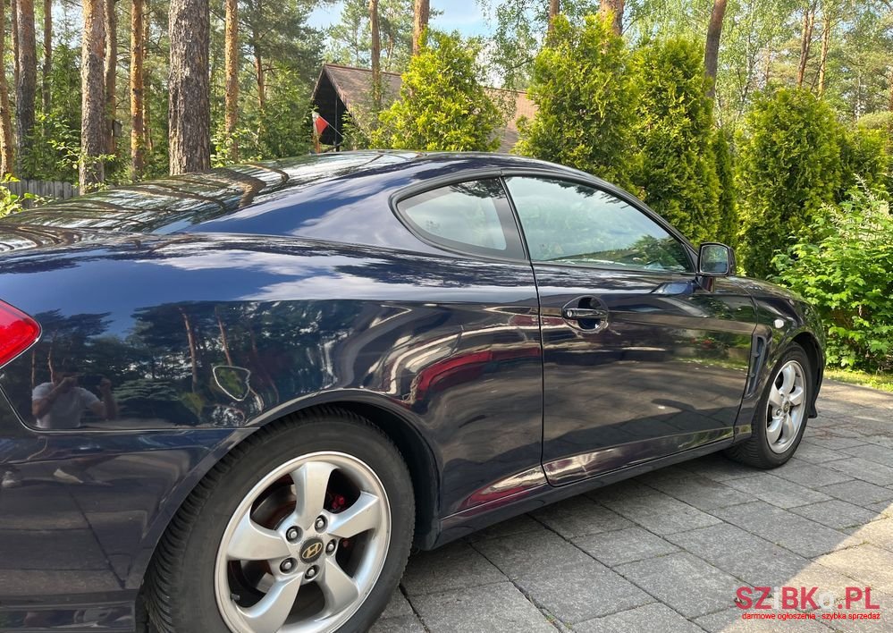 2005' Hyundai Coupe 2.0 Middle photo #6