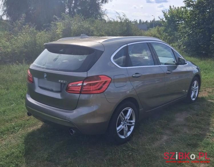 2015' BMW 2 Series 220I Luxury Line photo #4