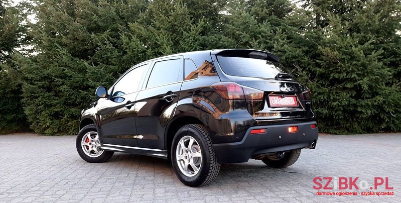 2011' Mitsubishi ASX photo #4