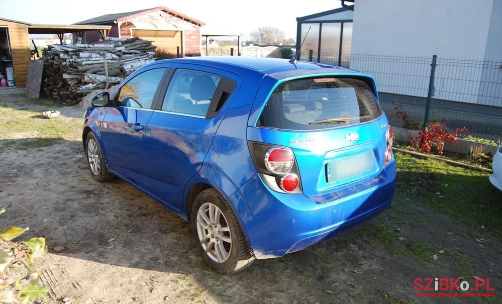 2011' Chevrolet Aveo photo #4