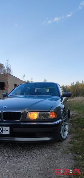 2000' BMW Seria 7 photo #2