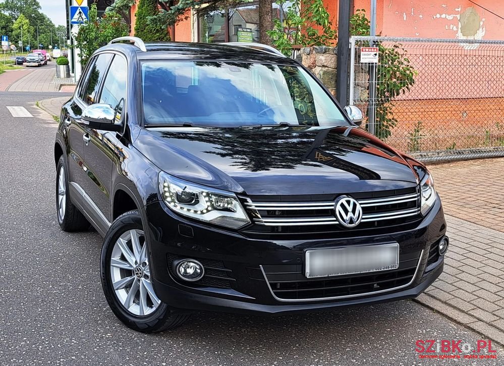 2012' Volkswagen Tiguan photo #6