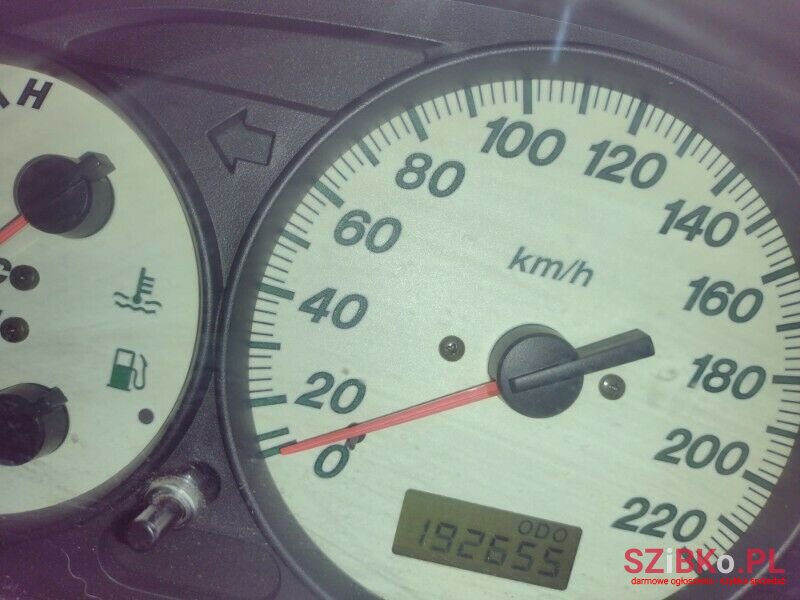 2002' Mazda Premacy photo #2