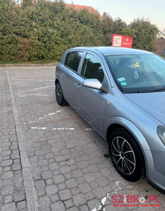 2006' Opel Astra photo #4
