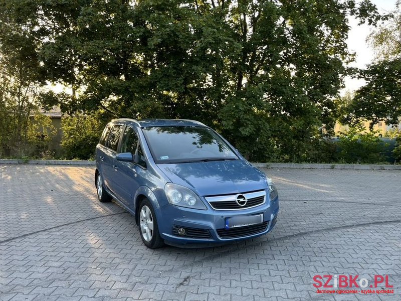 2007' Opel Zafira photo #3