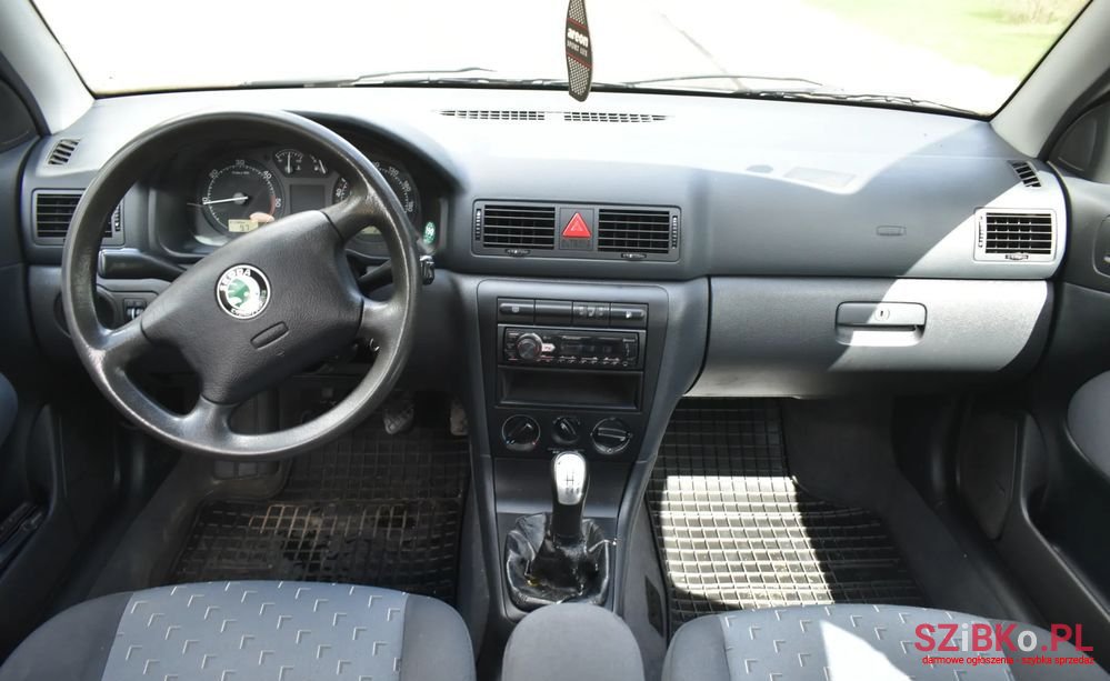 2007' Skoda Octavia photo #4
