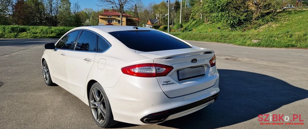 2013' Ford Fusion photo #5