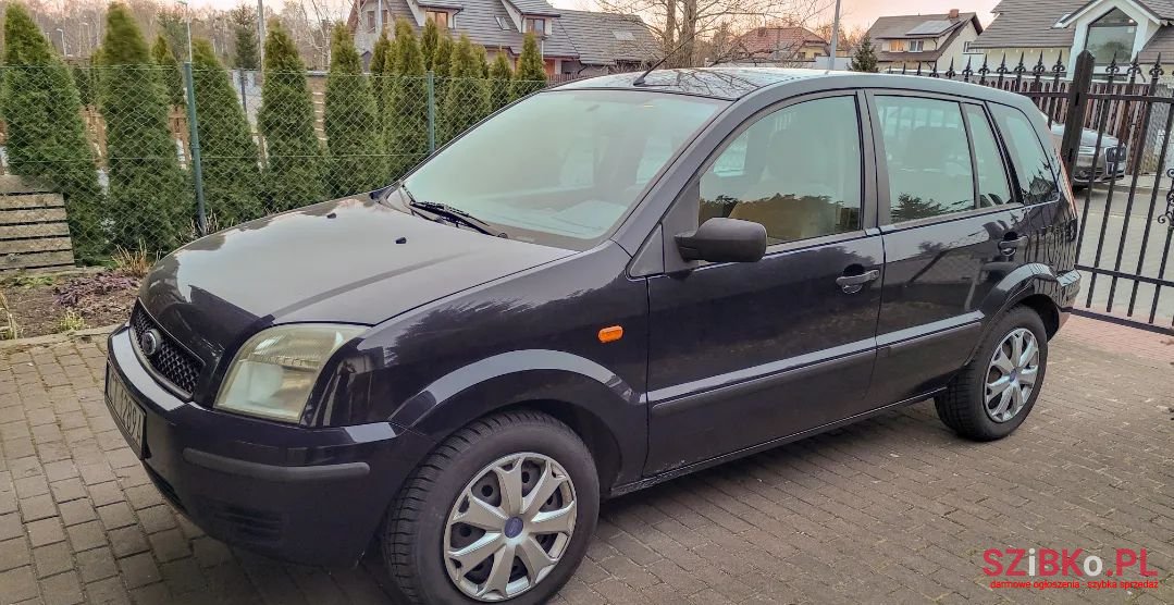 2004' Ford Fusion photo #4