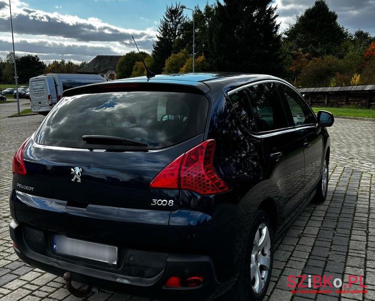 2010' Peugeot 3008 1.6 Allure photo #3