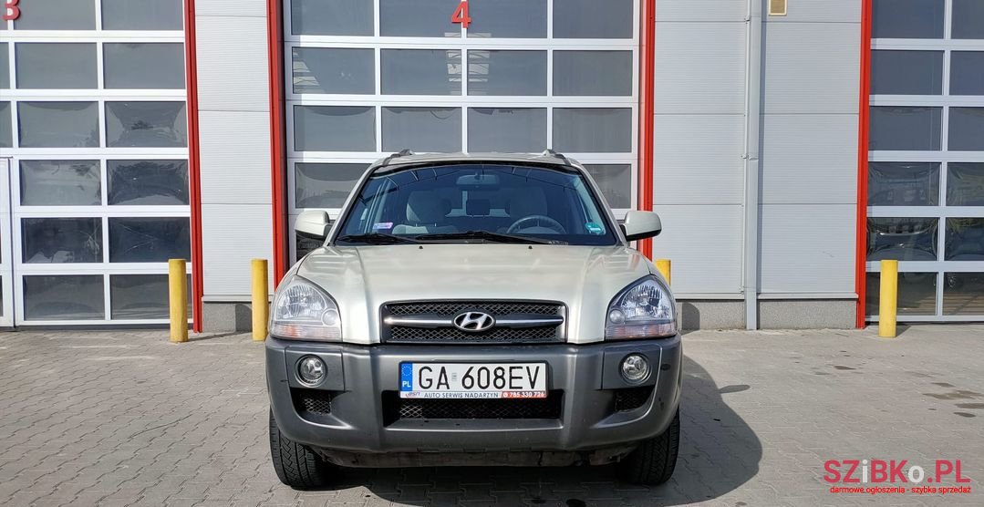 2005' Hyundai Tucson photo #2